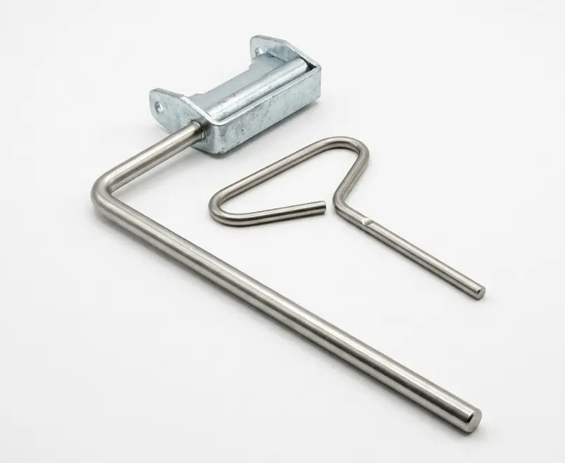Palanca de Amartillado con Pasador de Bloqueo (Cocking Lever with Lock Pin) para los sistemas de supresión de incendios en cocinas R-102. ANSUL