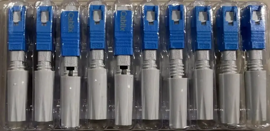 [CBL-OCF9SCN-SU] Conector rápido SC/UPC 9/125 para cable plano 2×3 mm FTTH (blister x10)